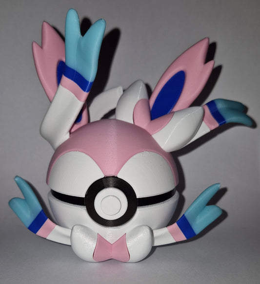 Poké Ball Nymphali